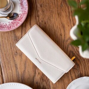 Matt & Nat Vegan Wallet in Cream